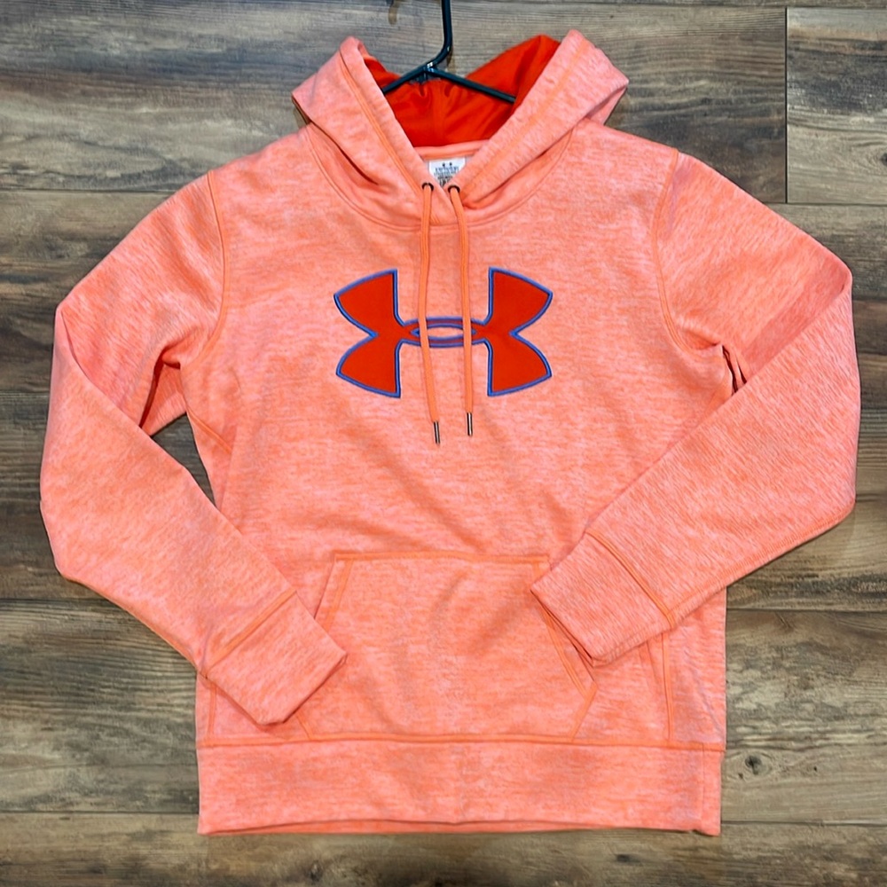 Women’s medium Under Armour hoodie